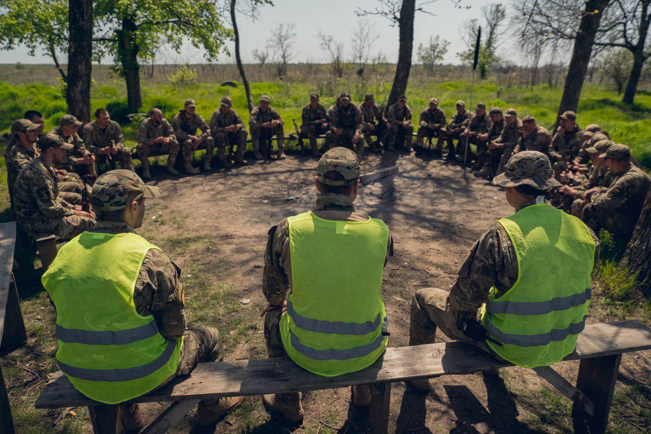 ВІЙСЬКОВА ШКОЛА ІМЕНІ ПОЛКОВНИКА ЄВГЕНА КОНОВАЛЬЦЯ