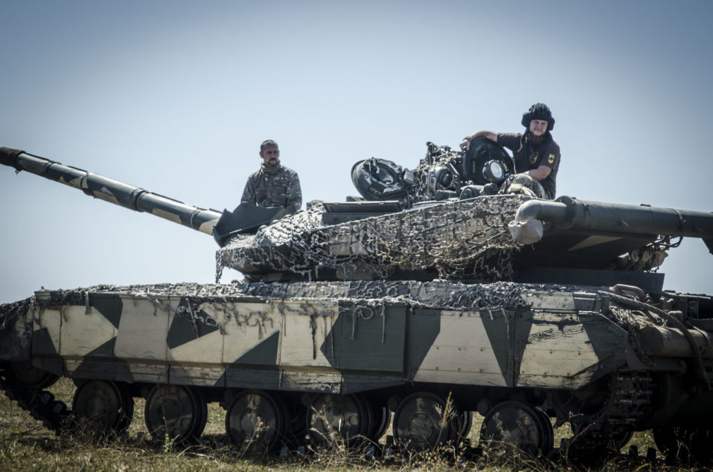 Тренування піхоти з танкістами АЗОВ