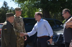 Командування полку АЗОВ зустрілося із канадськими дипломатами