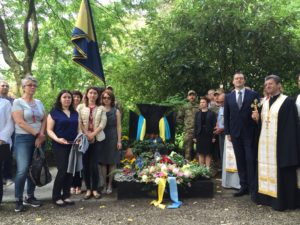 УПРАВЛІННЯ ТА СЕРЖАНТИ ВІЙСЬКОВОЇ ШКОЛИ ІМЕНІ ЄВГЕНА КОНОВАЛЬЦЯ ВШАНУВАЛИ ПАМ‘ЯТЬ ПОЛКОВНИКА В РОТТЕРДАМІ