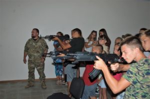 ПРИКЛАД ДЛЯ ПІДРОСТАЮЧОГО ПОКОЛІННЯ: АЗОВЦІ ПРИЙНЯЛИ У СЕБЕ В ГОСТЯХ ШКОЛЯРІВ З ВОЛИНІ