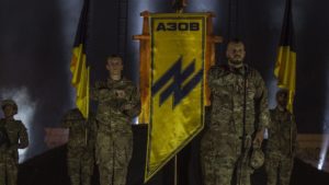 НАВІКИ В СТРОЮ: ПОЛК АЗОВ ВШАНУВАВ ЗАГИБЛИХ БІЙЦІВ ПІДРОЗДІЛУ МІСТЕРІЄЮ