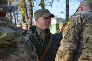 Восьмий базовий курс бойової підготовки завершено. Рекрути отримали шеврони полку АЗОВ