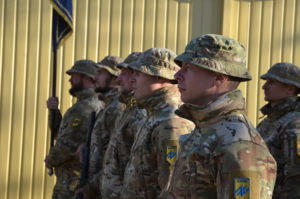 Восьмий базовий курс бойової підготовки завершено. Рекрути отримали шеврони полку АЗОВ