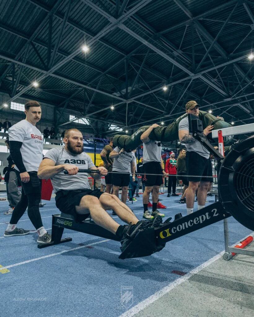 Бійці бригадної артилерійської групи представили 12-ту бригаду «Азов» в масштабних зимових змаганнях з кросфіту BANDA Christmas Battle