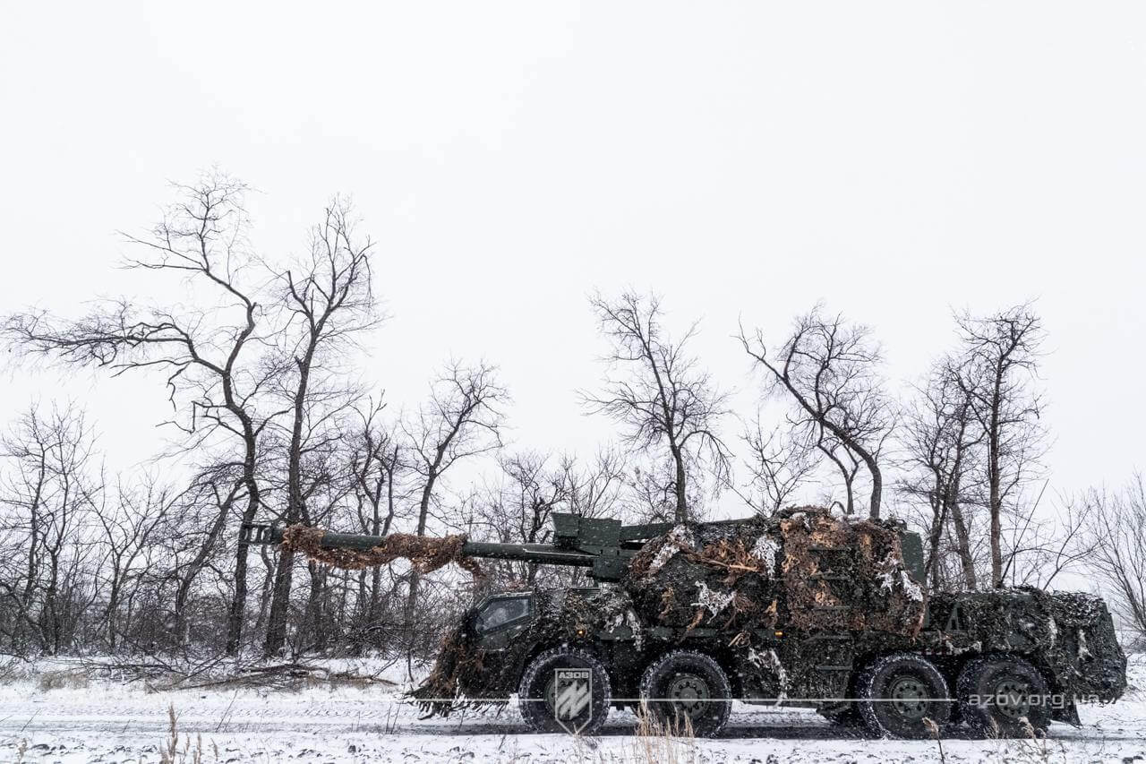 Найновіша зброя 12-ої бригади «Азов», 155-мм чеська САУ DITA вже активно працює по окупантам на Торецькому напрямку. 