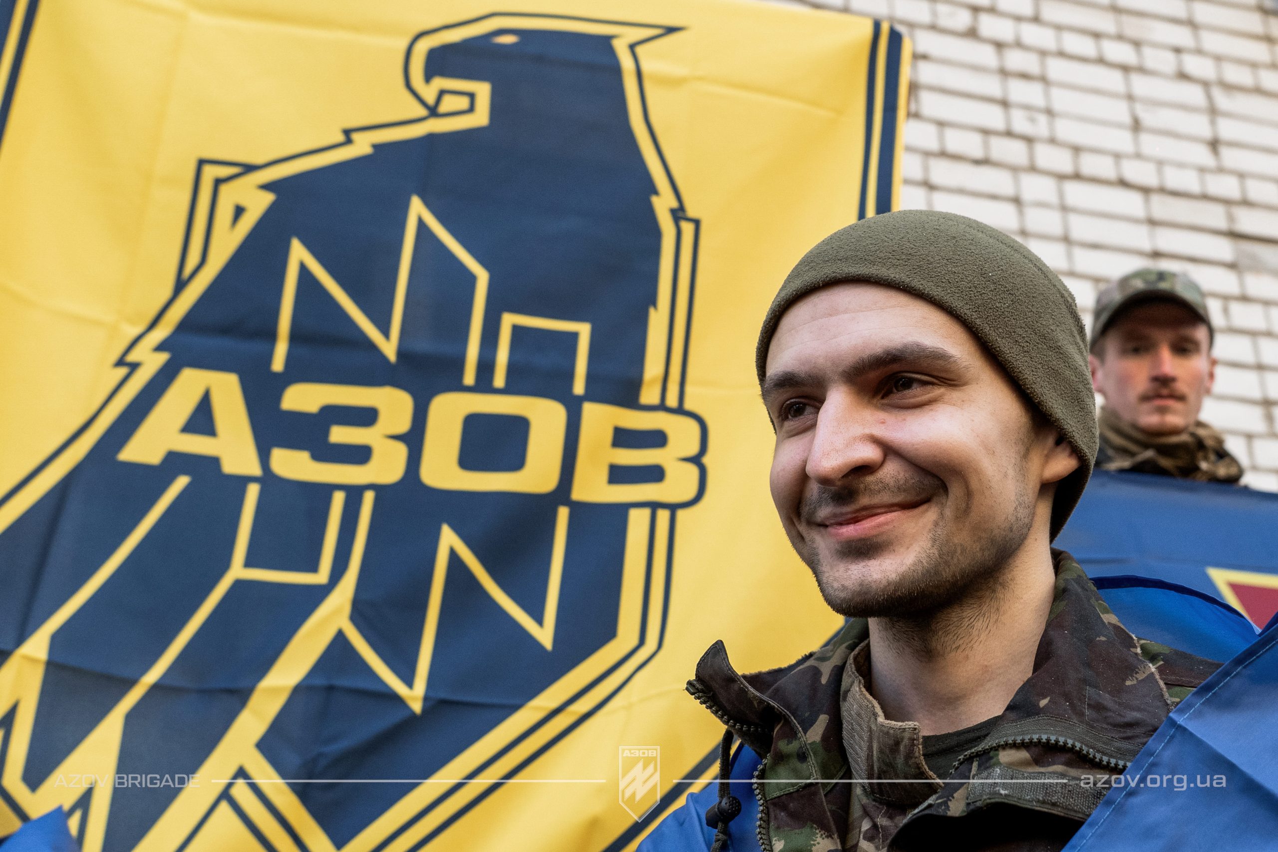 В рамках сьогоднішнього обміну військовополоненими з полону було звільнено 175 військовослужбовців Сил оборони. Серед них – 6 азовців.