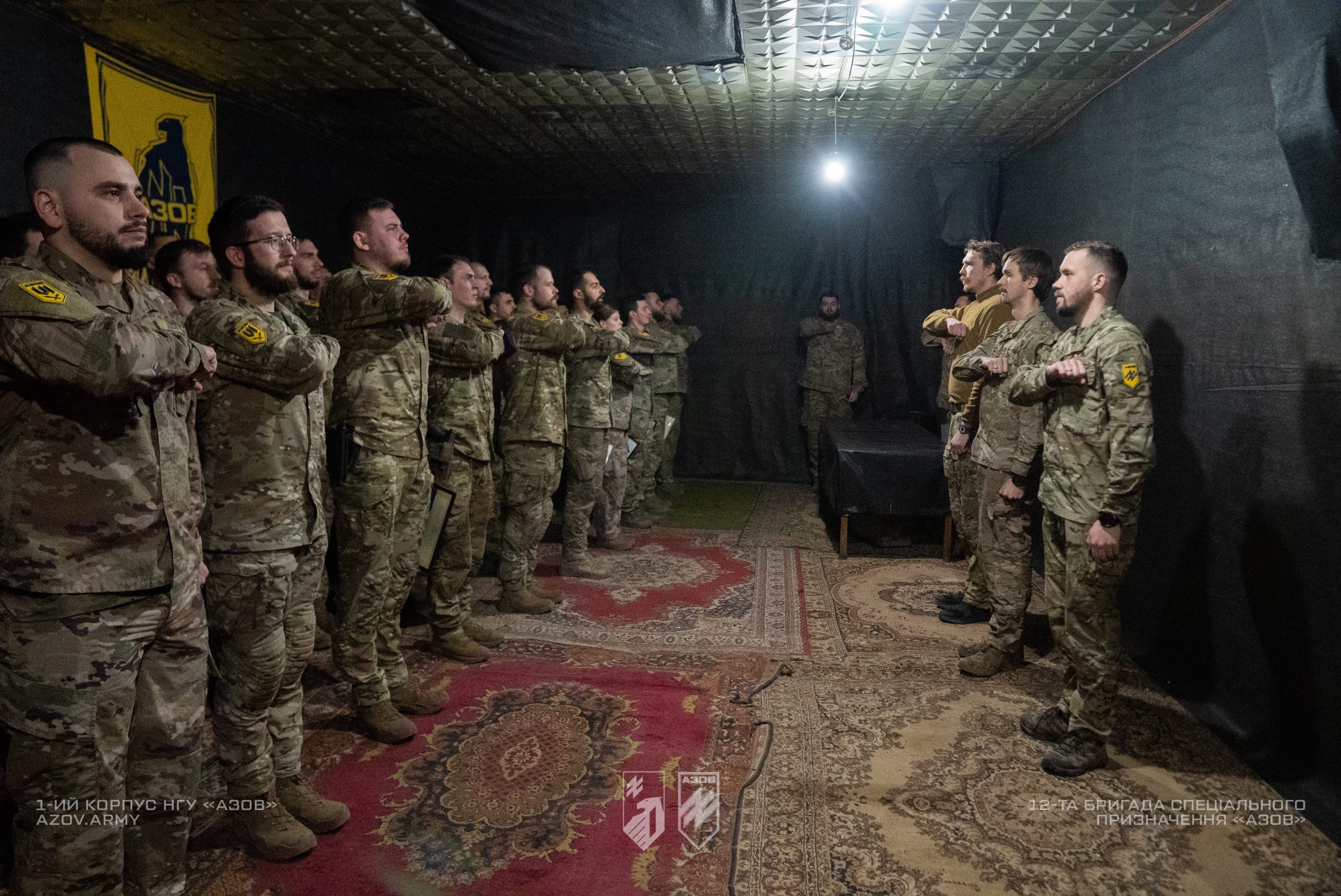 Командир 1-го корпусу НГУ «Азов», полковник Денис Прокопенко відзначив бійців 6-го батальйону, які беруть участь у бойових діях на Покровському напрямку.