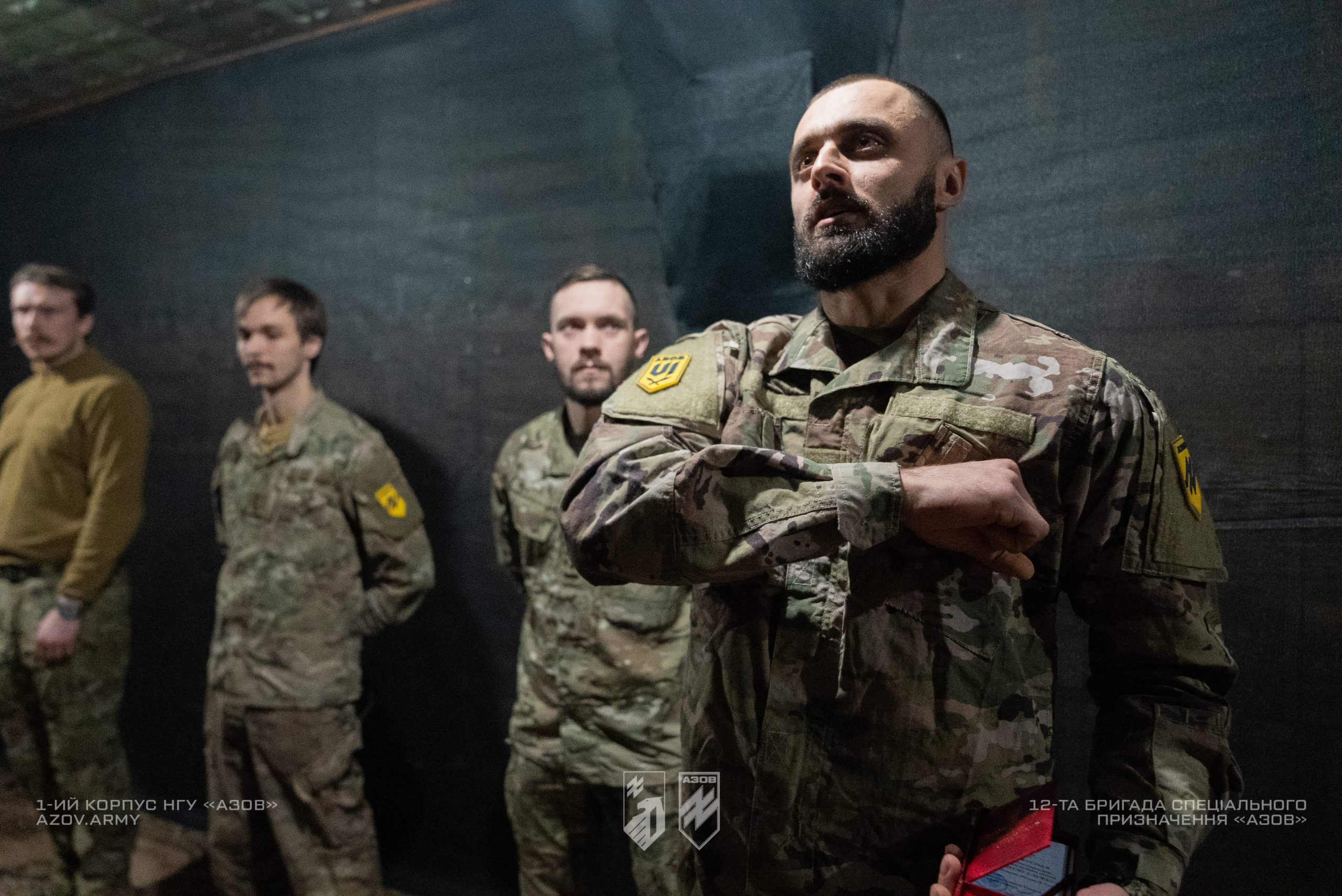 Командир 1-го корпусу НГУ «Азов», полковник Денис Прокопенко відзначив бійців 6-го батальйону, які беруть участь у бойових діях на Покровському напрямку.