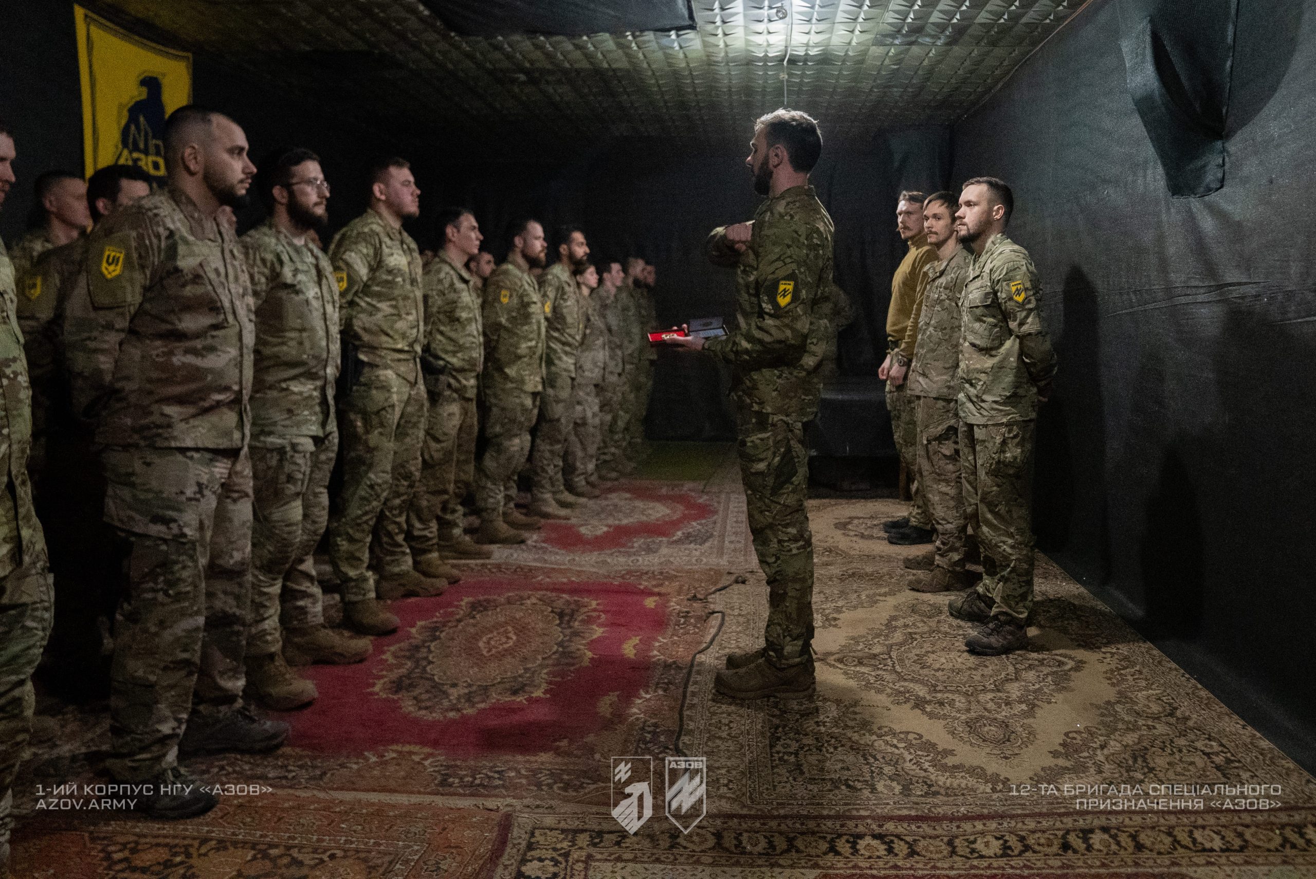 Командир 1-го корпусу НГУ «Азов», полковник Денис Прокопенко відзначив бійців 6-го батальйону, які беруть участь у бойових діях на Покровському напрямку.