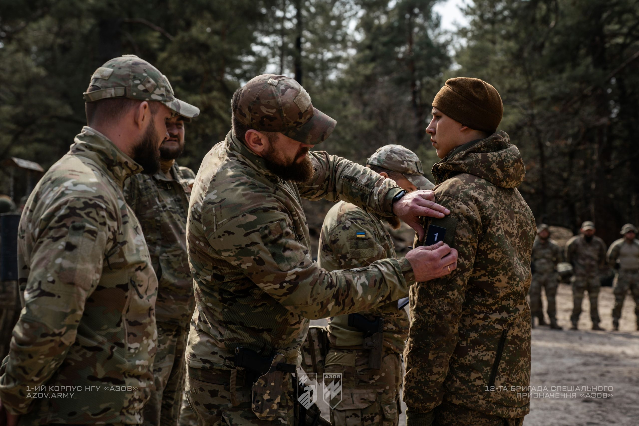 На світлинах – рекрути 12-ої бригади спеціального призначення «Азов» у складі 1-го корпусу НГУ «Азов» проходять випробування «нульового» дня БКБП.