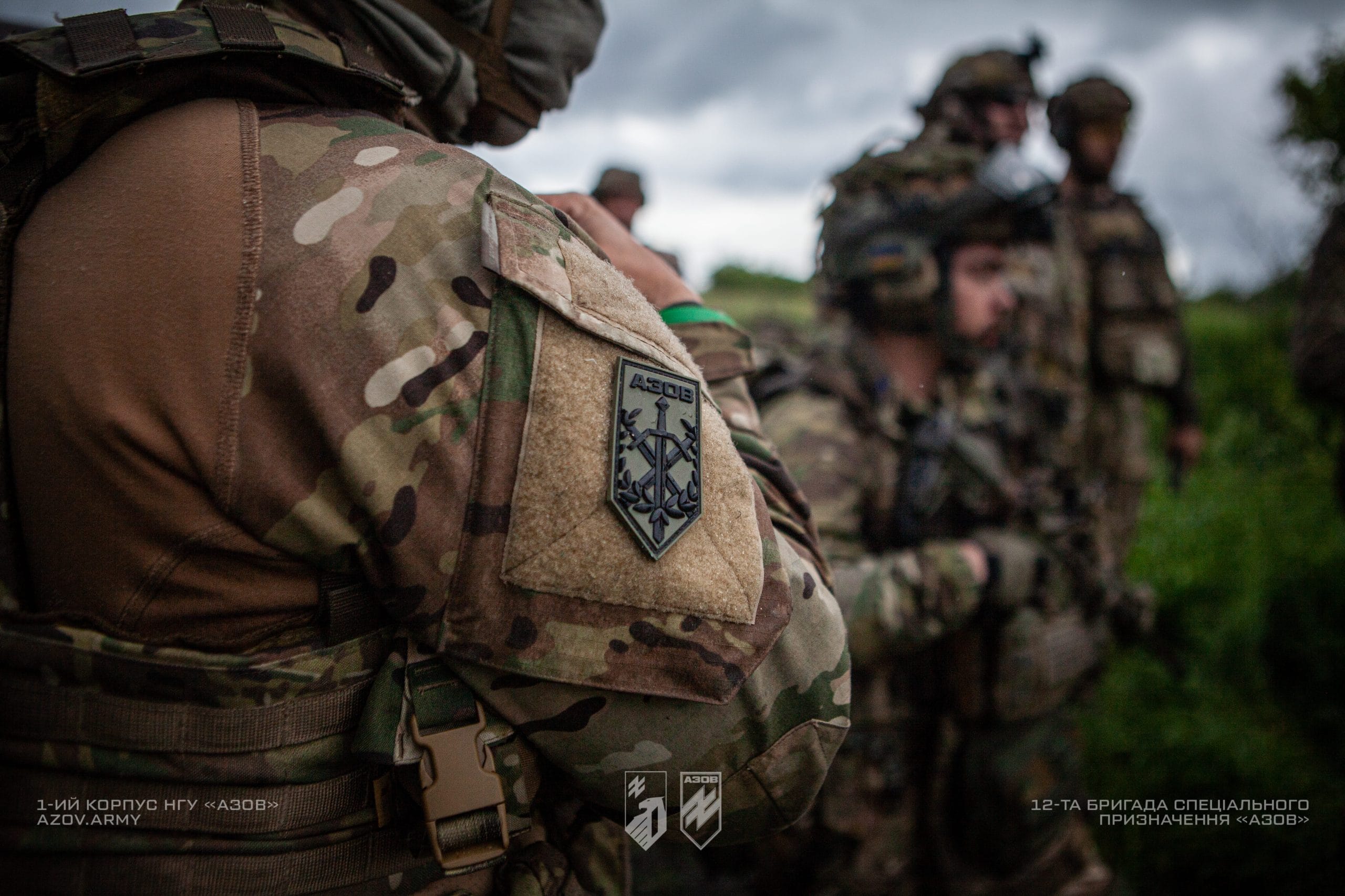 На світлинах – тренування іноземців Інтернаціонального батальйону 12-ої бригади спеціального призначення «Азов».