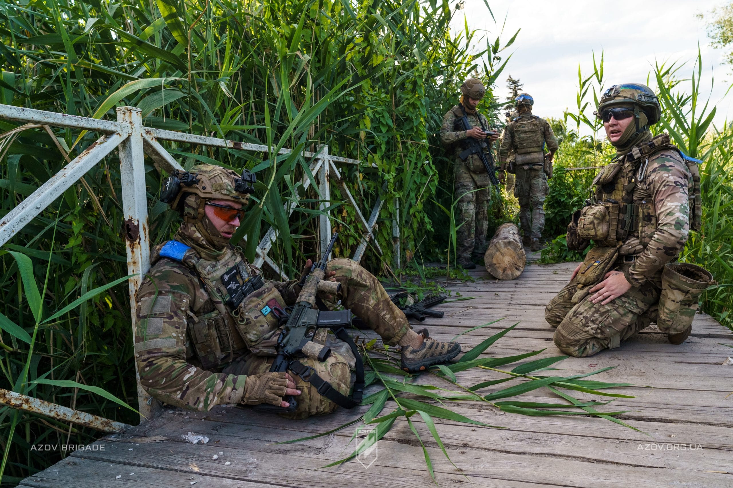 Спецпідрозділ «Контакт12» у складі БУАР – це родина сильних духом і тілом побратимів, готових до виконання завдань у будь-яких умовах.