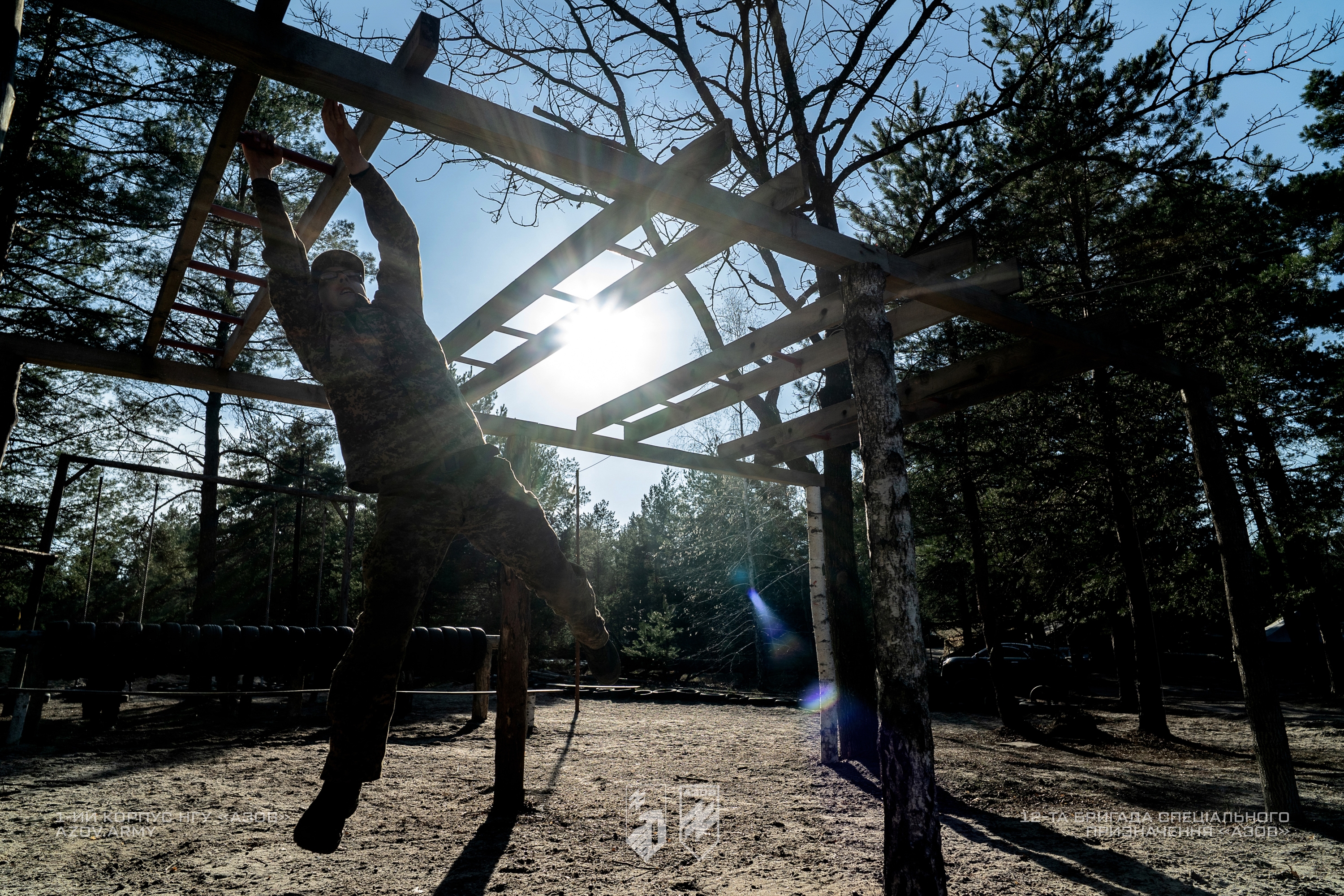 На світлинах — рекрути 12-ої бригади спеціального призначення «Азов» під час БКБП.