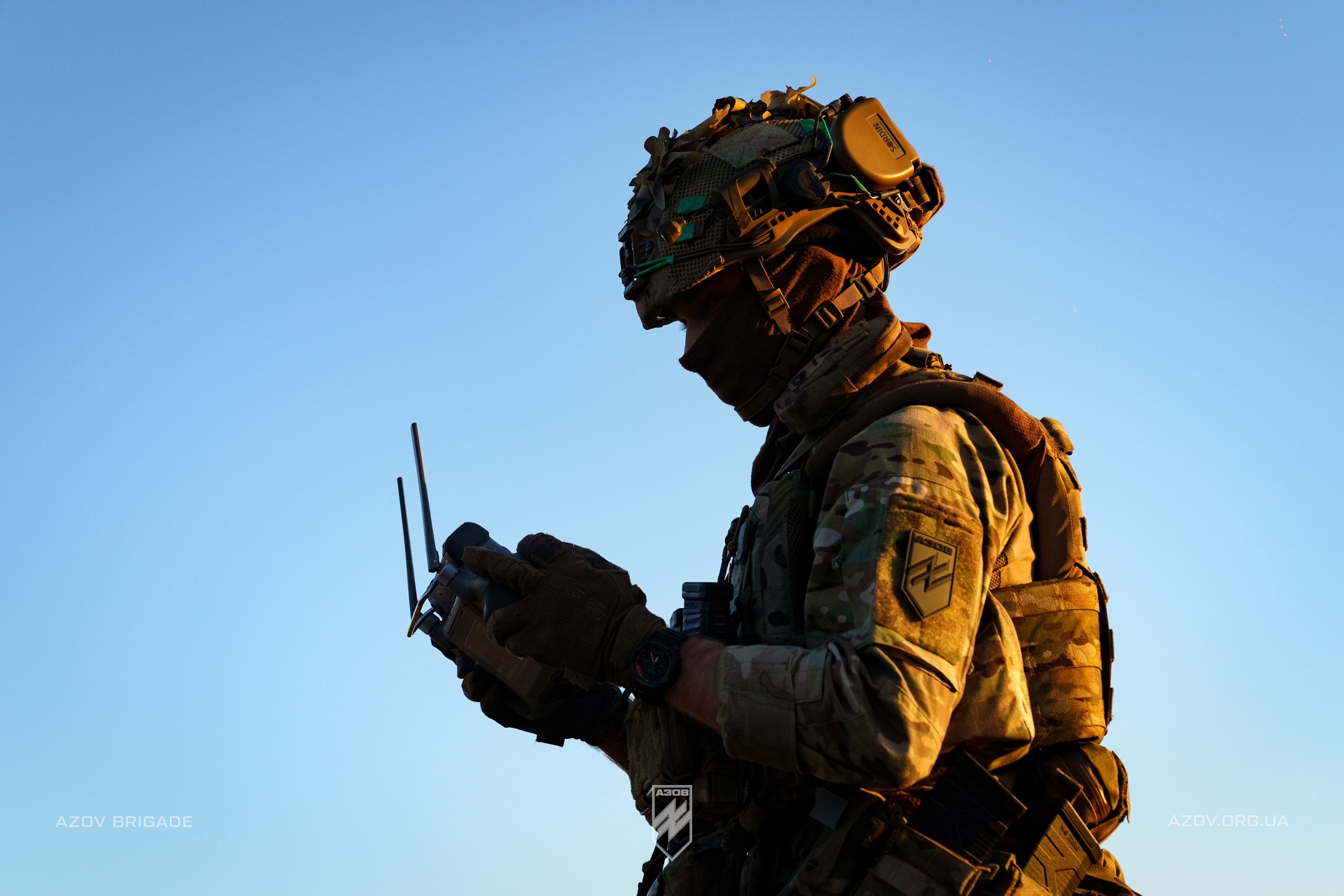 На світлинах – тренування бійців роти наземних роботизованих комплексів батальйону безпілотних систем 12-ої бригади «Азов». 