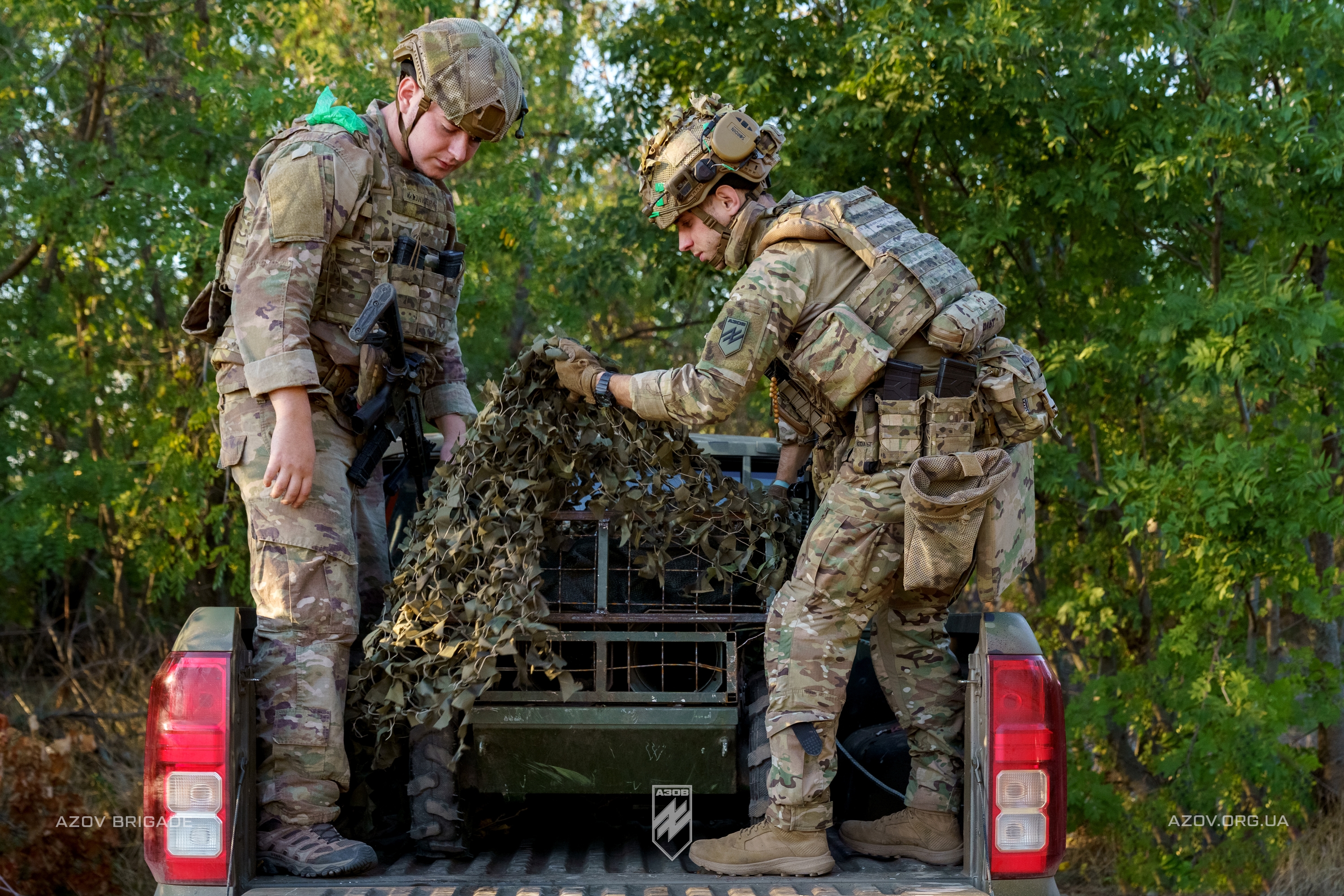 На світлинах – тренування бійців роти наземних роботизованих комплексів батальйону безпілотних систем 12-ої бригади «Азов». 