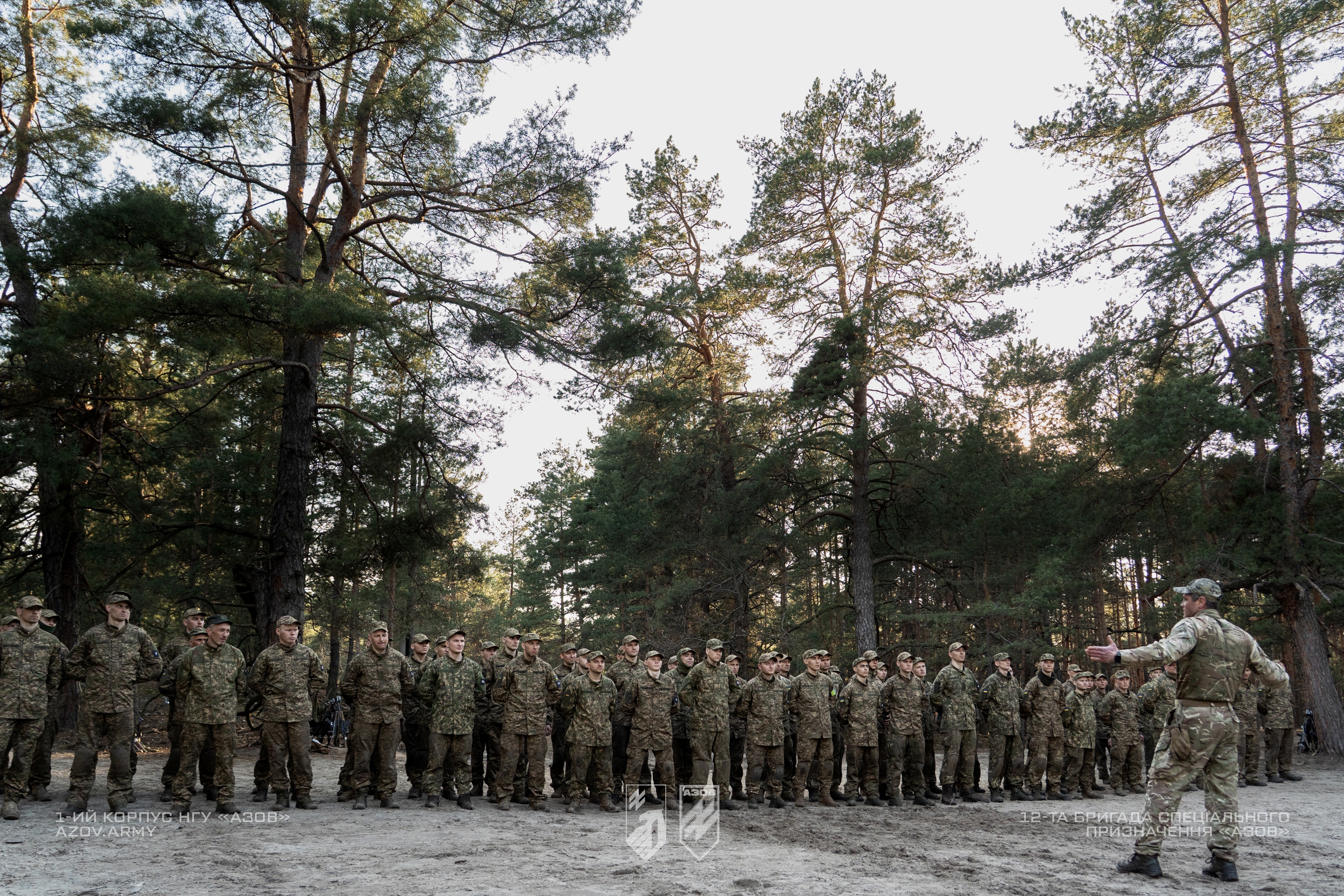 На світлинах — рекрути 12-ої бригади спеціального призначення «Азов» під час БКБП.